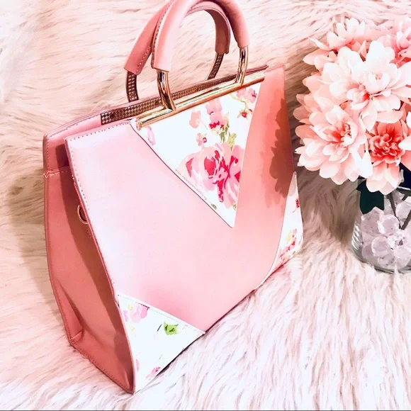 Eight by Under One Sky Pink Floral Handbag - Picture 1 of 9
